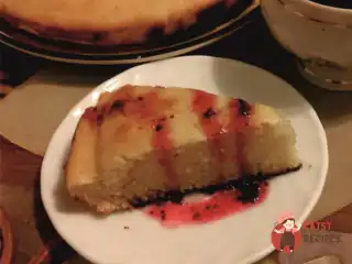 Манник із журавлинним сиропом