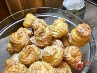 Заварні тістечка із заварним кремом