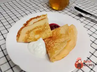 Тонкі млинці на йогурті