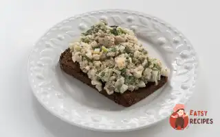 Тости З Бородинським Хлібом, Івасі, Рисом Та Яйцем