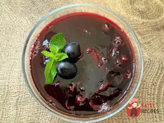Пряне желе з ожиною та виноградом.