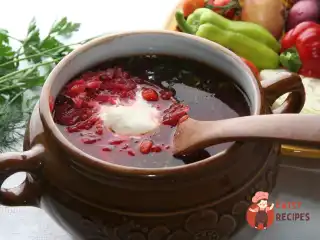 Борщ із буряковим квасом