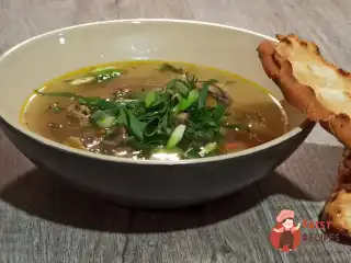 Суп з курячими субпродуктами