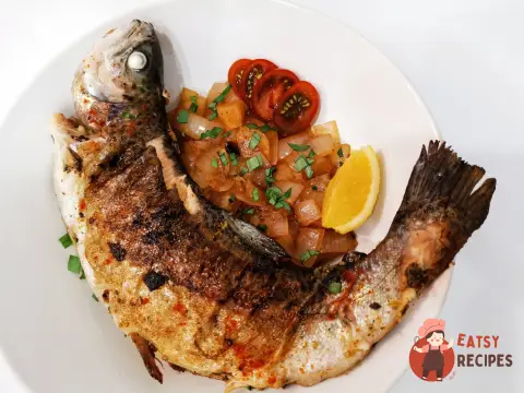 Порційна форель на сковороді