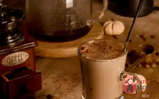 Гарячий Кавовий Напій З Корицею