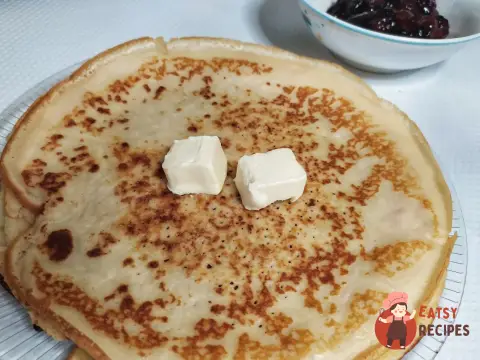 Млинці на ряженці