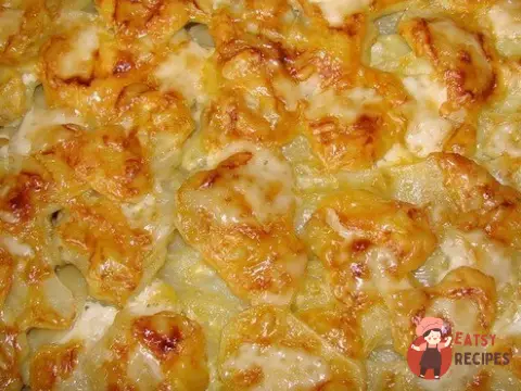 Картопля з м'ясом по-французьки