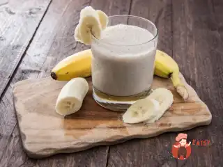 Поживний банановий смузі на ранок