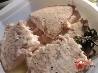 Паровий омлет зі спеціями на воді