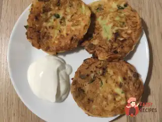 Легкі оладки з кабачком