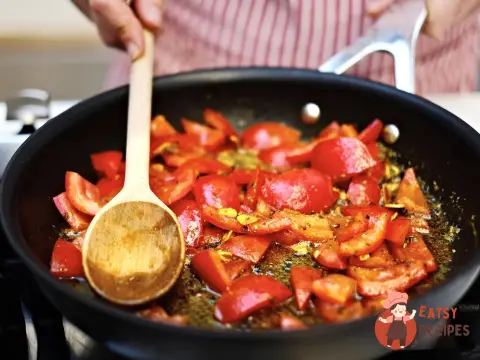 Бомбейська картопля (Bombay potatoes)