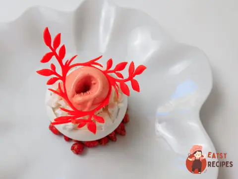 « pavlova » з полуницею