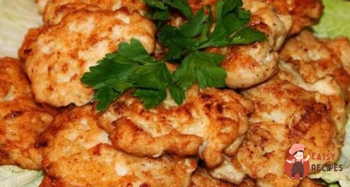 Курячі рубані котлети з плавленим сиром
