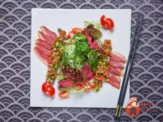 Салат з в'яленою качкою