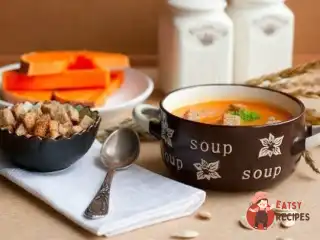 Гарбузовий суп із сухариками