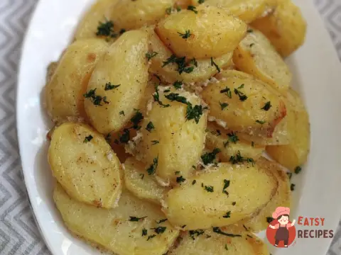 Картопля з часником у духовці