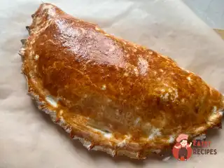 Піца кальцон