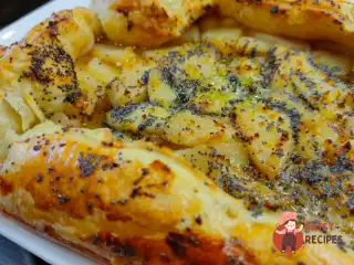 Пиріг з грушами та маком