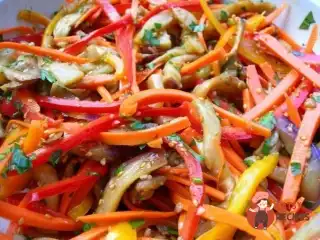 Баклажани по-корейськи з помідорами