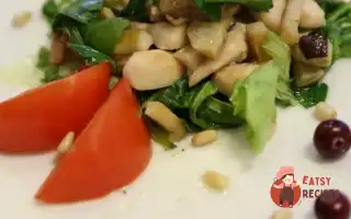 Зелений Салат З Куркою Та Білими Грибами.