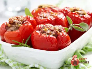 Перці, фаршировані пряною бараниною