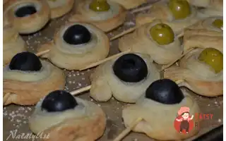 Оливки У Листковому Тесті