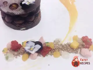 Хрусткі брауні з шоколадним мусом