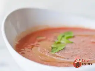 Суп зі сливи та ревеню