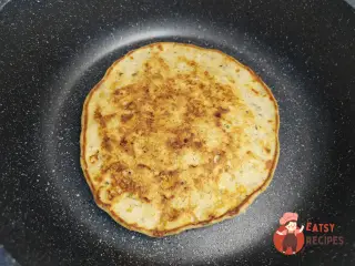 Крок 9: Сирна лепешка з тунцем і зеленню