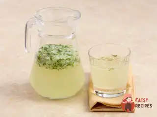 Огірковий лимонад з лаймом та яблуком