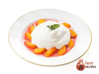 Крем шантильї з персиками