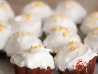 Шоколадні капкейки з корицею