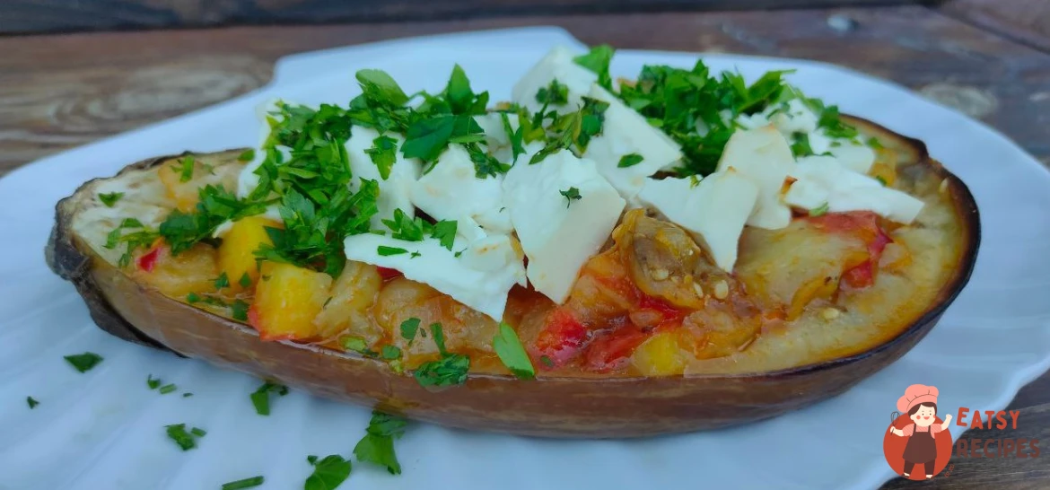 Баклажани, запечені з овочами та бринзою