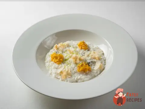 Рисова каша з кокосом та манго
