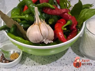 Крок 1: Маринований гострий перець із часником