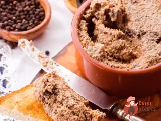 Печінковий паштет із чорносливом