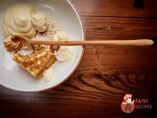 Медовик із трюфельним кремом