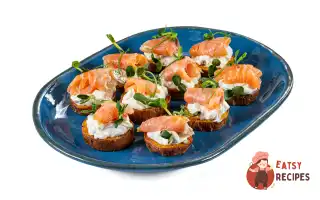 Канапе з бататом і лососем