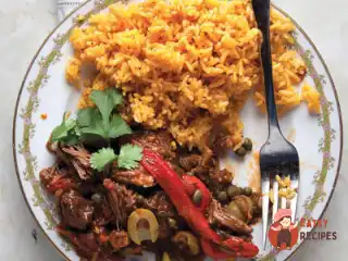 Кубинська тушкована яловичина Ропа в'єха (Ropa Vieja)