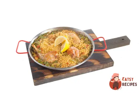 Паелья з кроликом