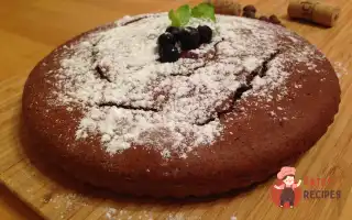 Пиріг Із Кукурудзяного Борошна З Чорною Смородиною