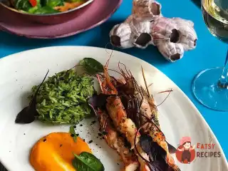 Креветки з імбирно-чесничним соусом