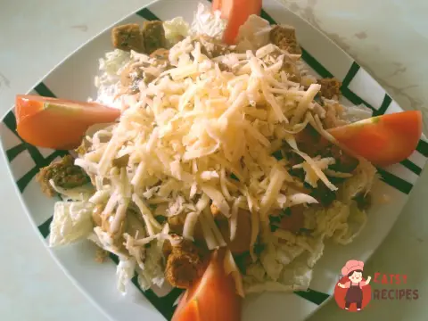 Салат "Цезар" з куркою на грилі.