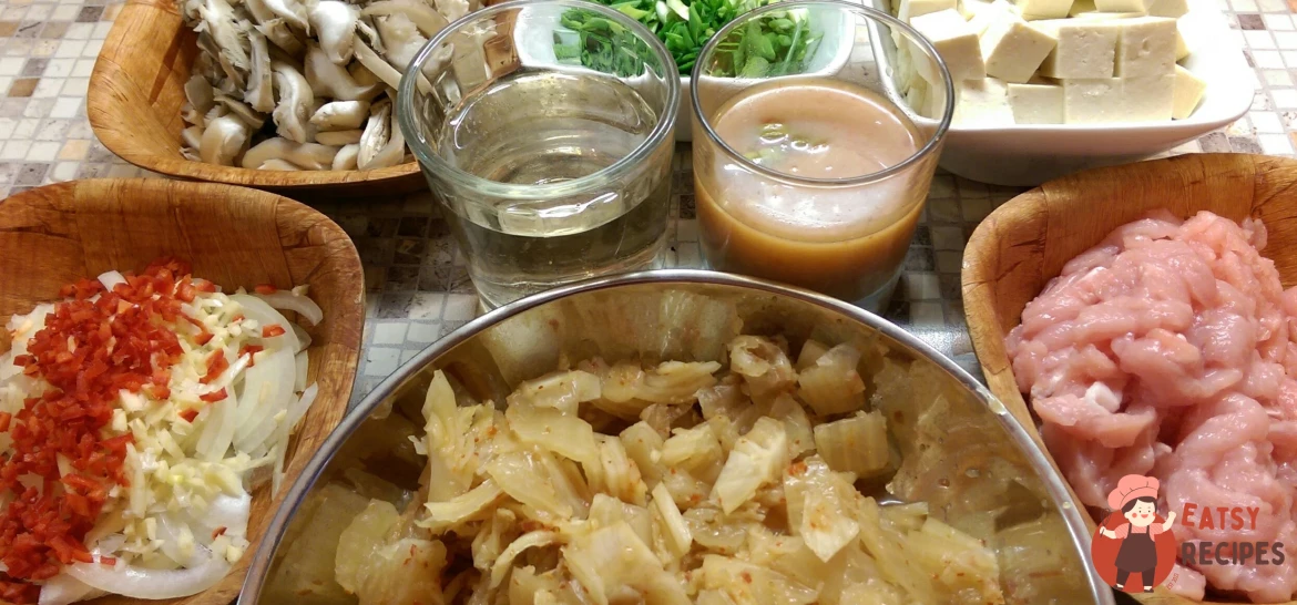 Суп кімчі тиге (Kimchi Tige)