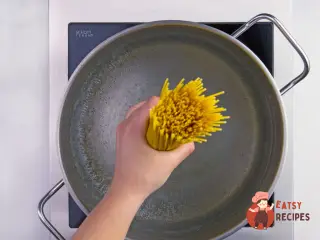 Крок 4: Спагетті болоньєзе