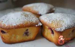 Кекс З Чорною Смородиною Та Лимонною Цедрою