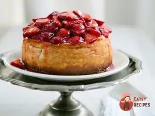 Чізкейк «Нью-Йорк» із полуничним соусом