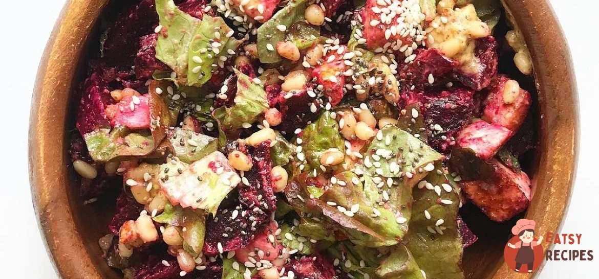 Теплий салат із запеченим буряком та сиром