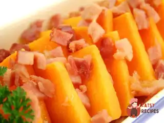 Закуска з гарбуза з грушами та беконом