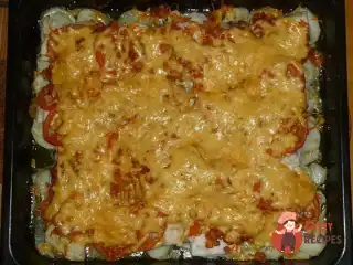 Запечена риба під овочами